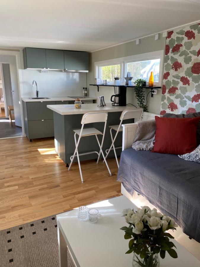 Mindre Laegenhet I En Lantlig Miljoe I Skrea Apartamento Falkenberg Exterior foto